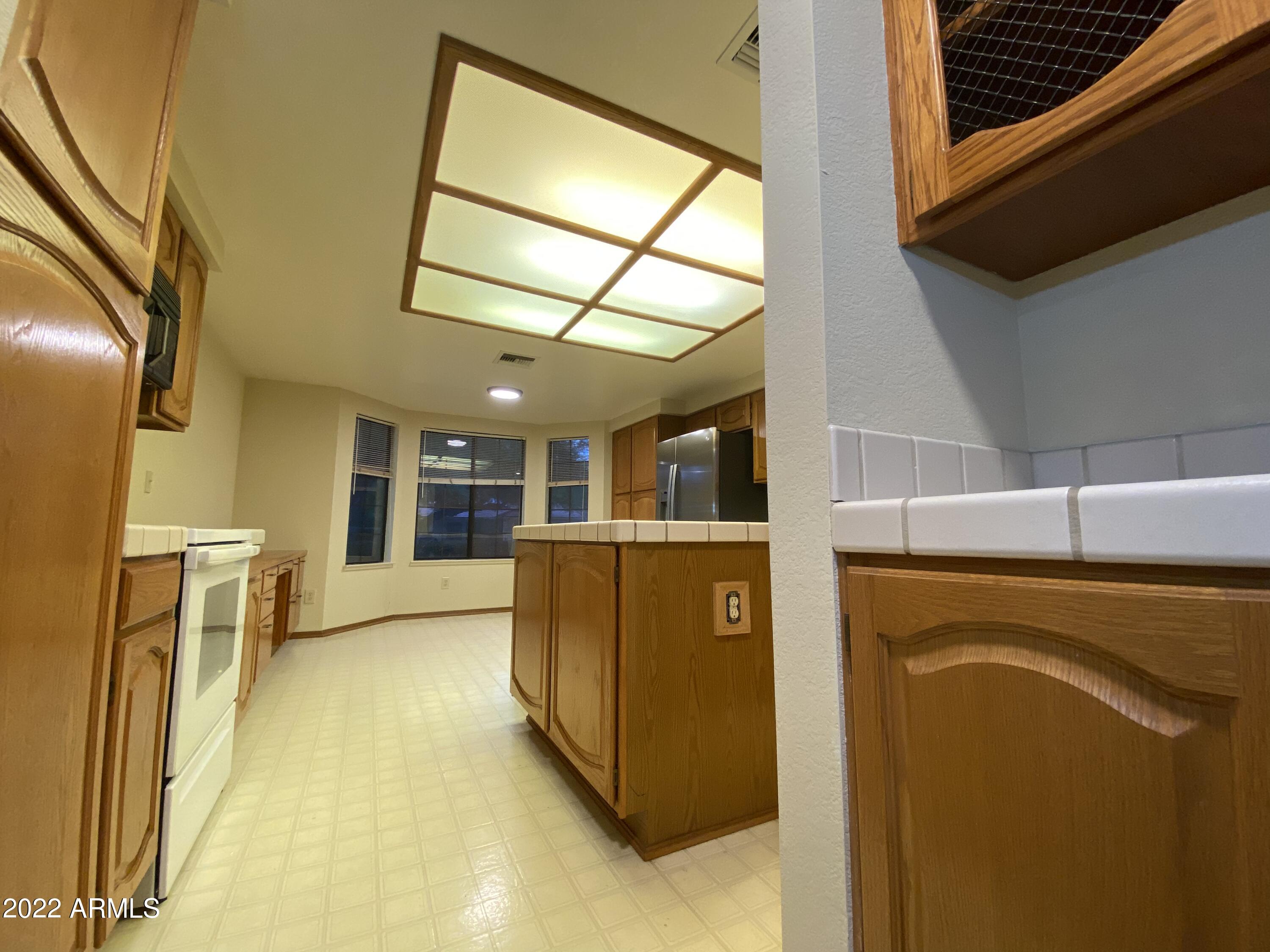 1821 East Redfield Road Phoenix, AZ 85022 - Photo 12 of 49 3BA9E96A-FB35-460D-92ED-0323ADD07629