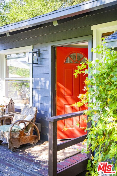 21487 Encina Road Topanga, CA 90290 - Photo 5 of 54 Gallery Image 5