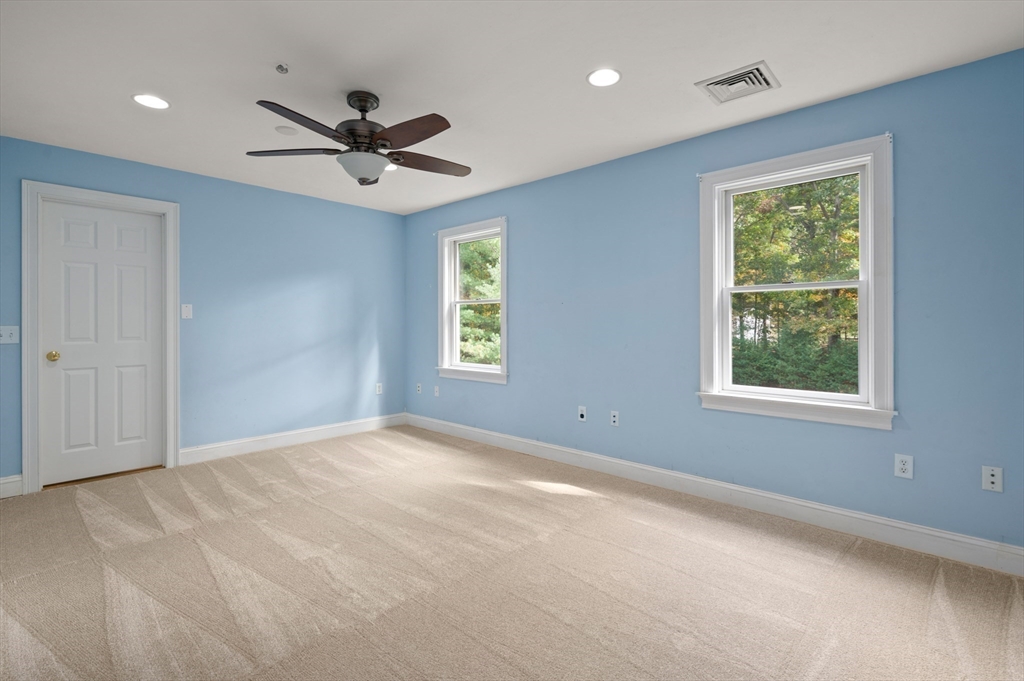 4 Clover Road North Reading, MA 01864 - Photo 26 of 35 Gallery Image 26