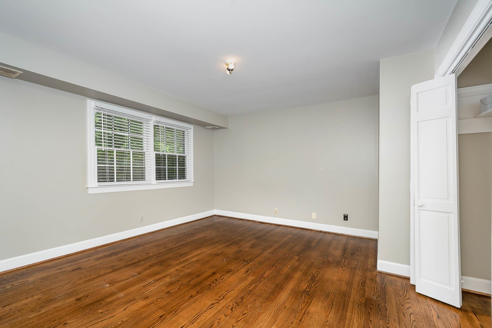 4505 Lindsay Drive Raleigh, NC 27612 - Photo 13 of 29 Photo 13