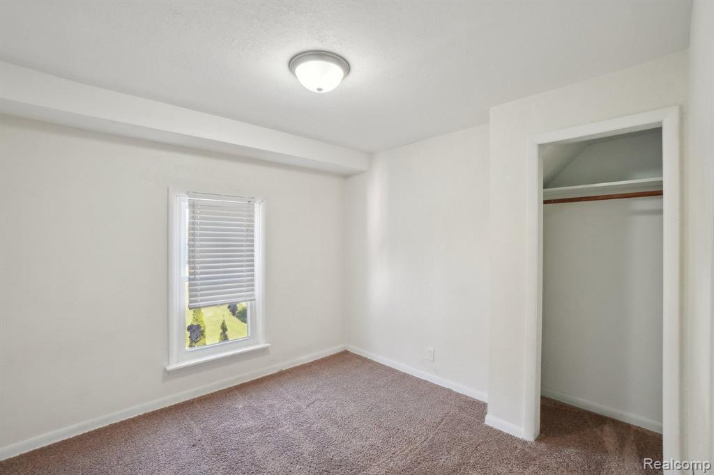 3166 North Belsay Road Flint, MI 48506 - Photo 15 of 30