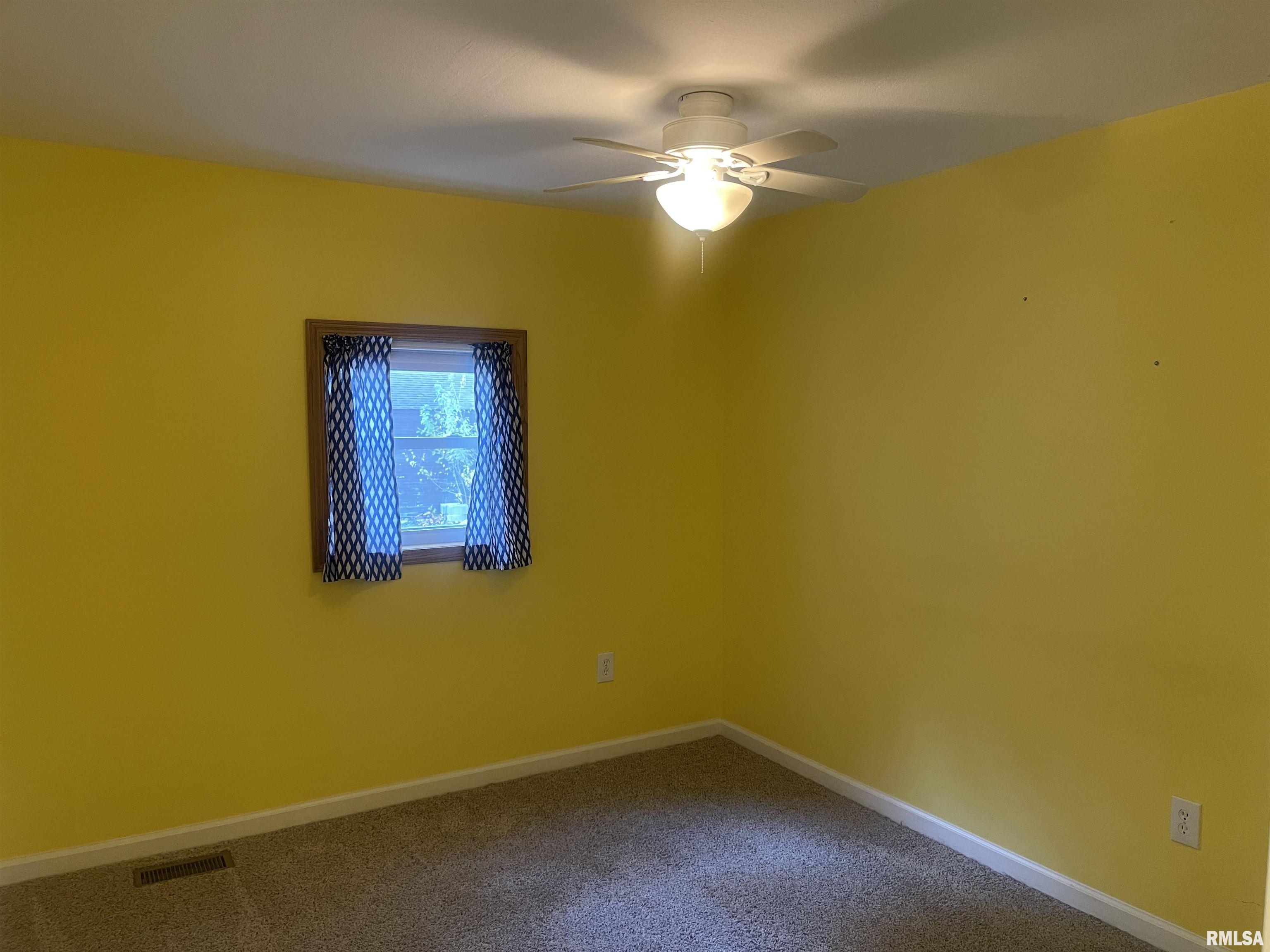 3309 Rita Avenue Springfield, IL 62703 - Photo 9 of 15