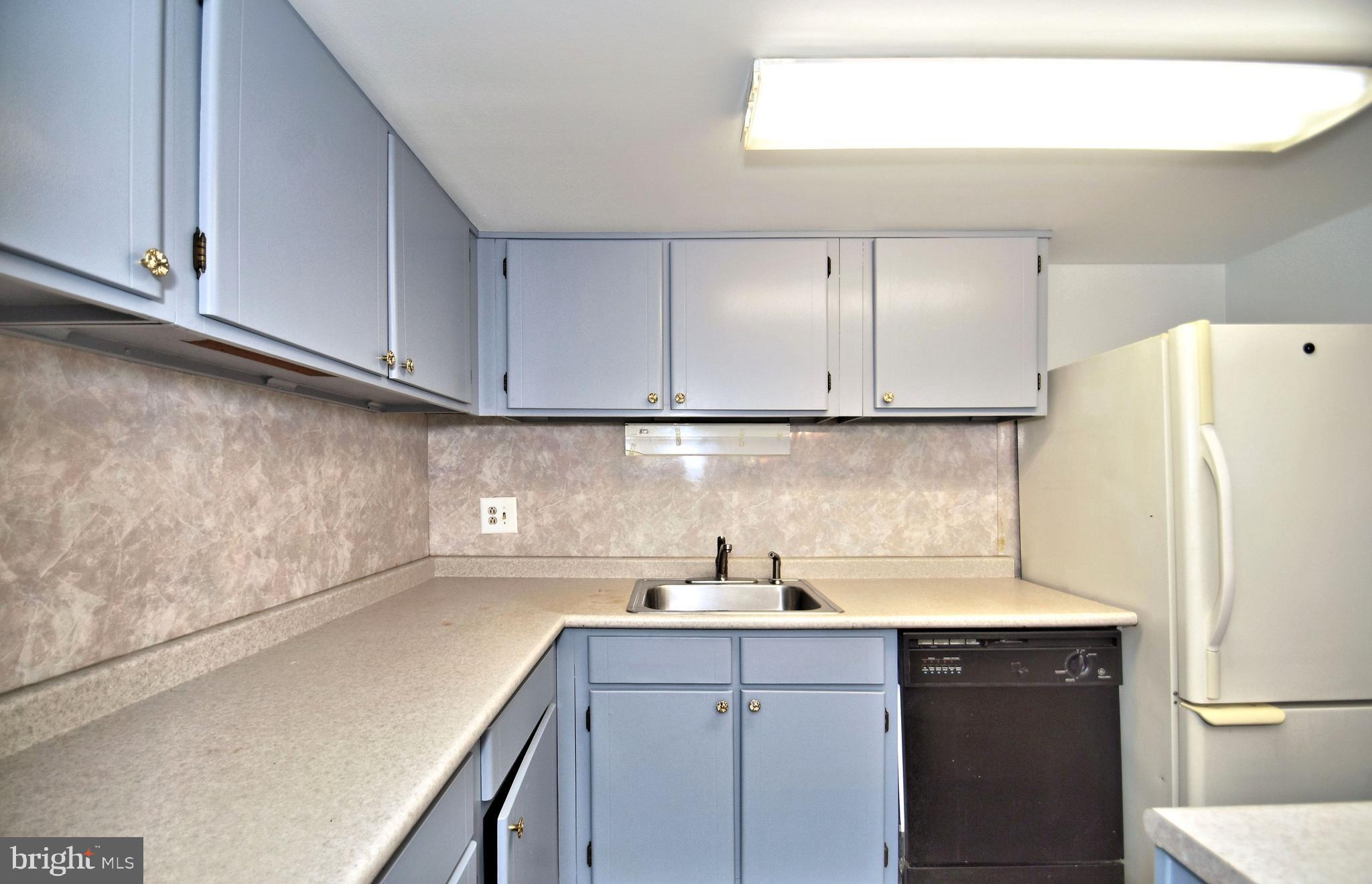 7302 Cresheim Road, Unit D2 Philadelphia, PA 19119 - Photo 15 of 45