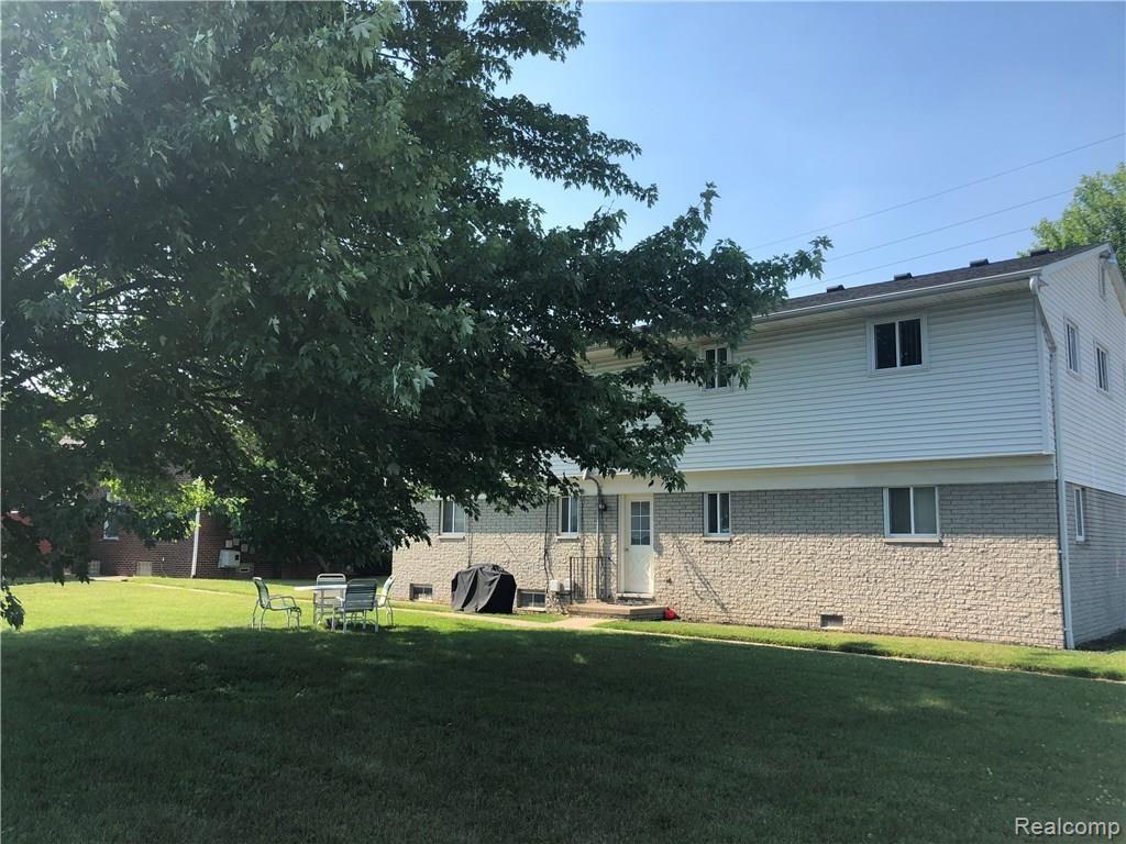 22066 South Nunneley Road, Unit 3 Clinton Township, MI 48035 - Photo 3 of 22