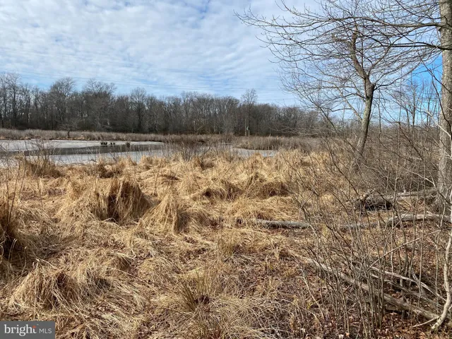 $495,000 | 220 Hartford Road, Mount Laurel, NJ 08054