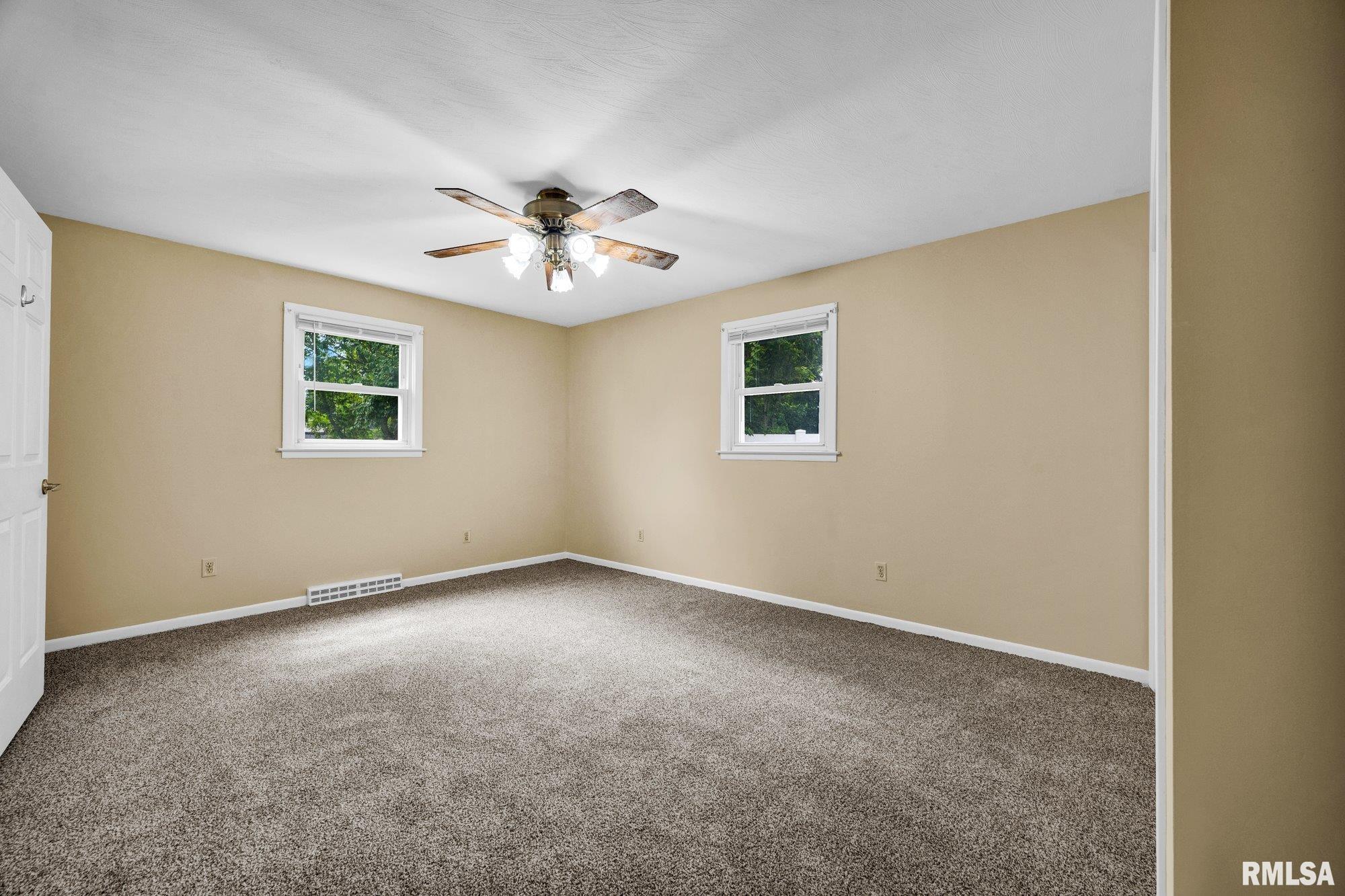 108 North 3rd Street Roanoke, IL 61561 - Photo 16 of 48