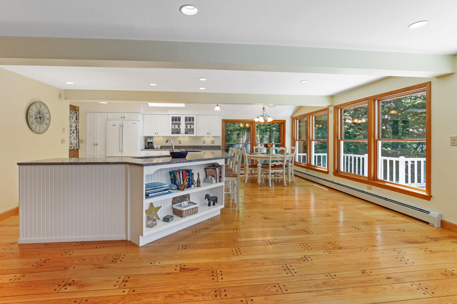131 Peninsula Drive Rome, ME 04963 - Photo 23 of 88 KITCHEN & DINING