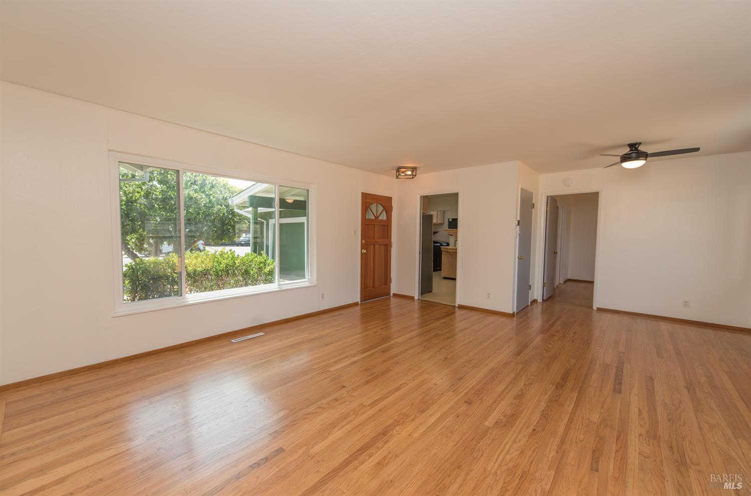 3371 Mayette Avenue Santa Rosa, CA 95405 - Photo 6 of 35 Gallery Image 6