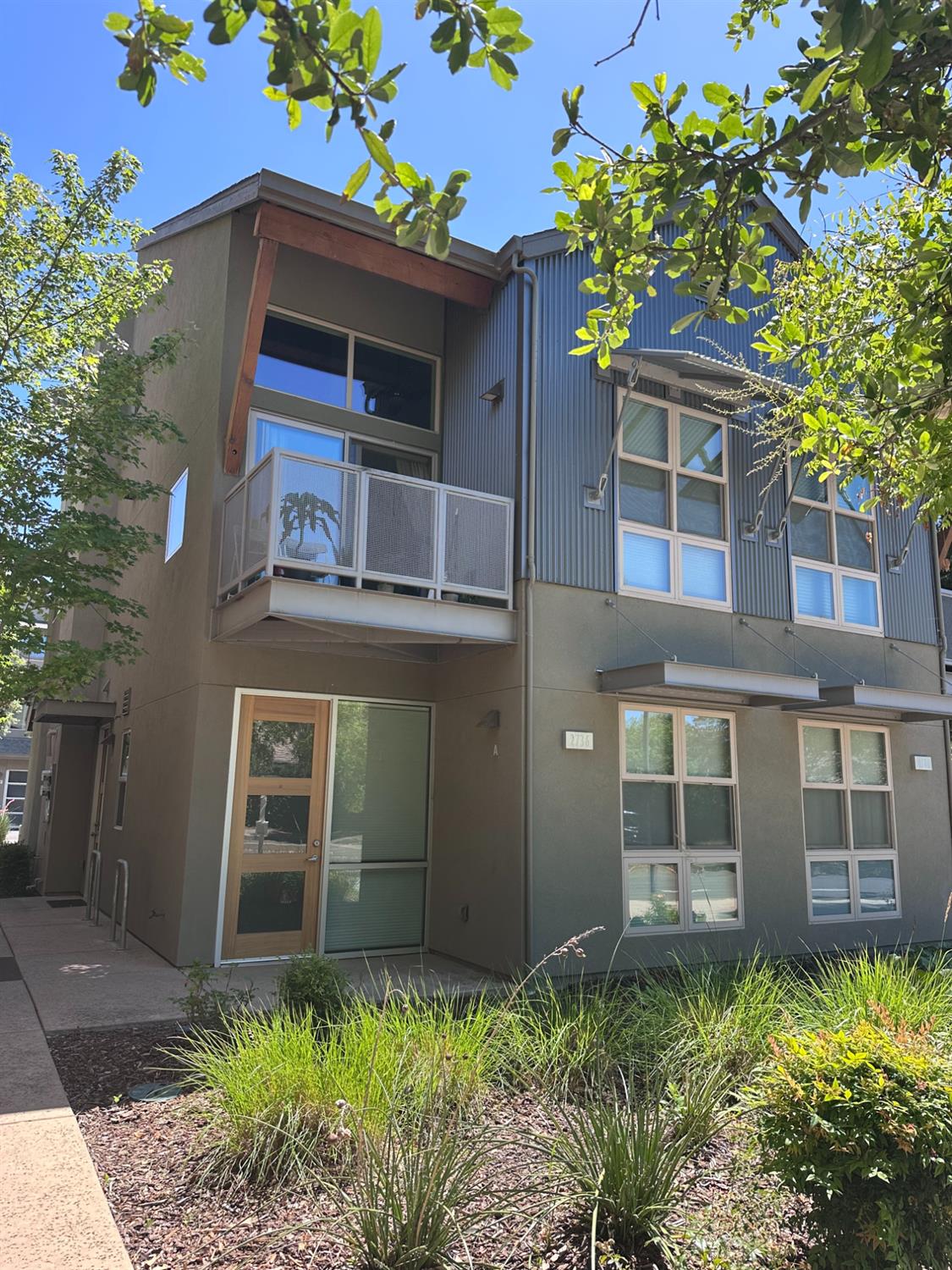 2736 5th Street Davis, CA 95618 - Photo 1 of 17