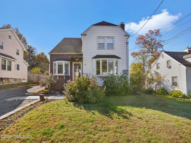 $699,500 | 34 Bradley Place, Stamford, CT 06905