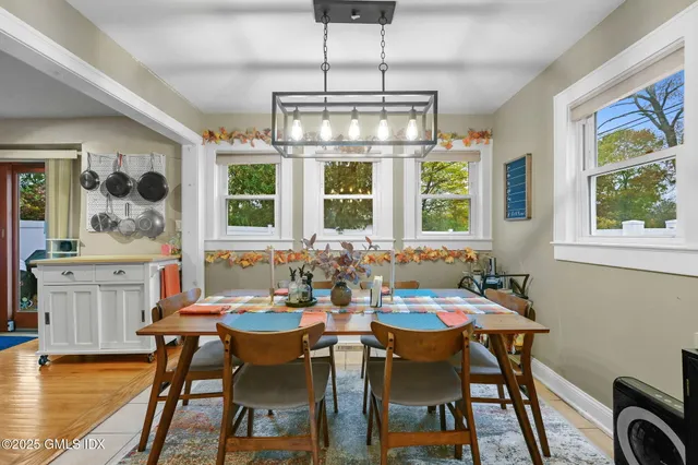 $699,500 | 34 Bradley Place, Stamford, CT 06905