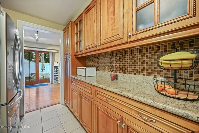 $699,500 | 34 Bradley Place, Stamford, CT 06905