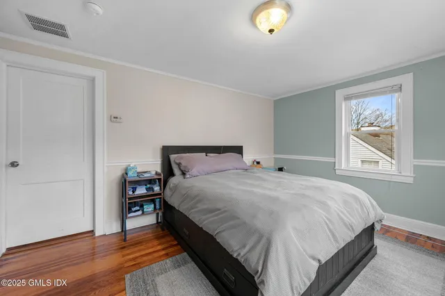 $699,500 | 34 Bradley Place, Stamford, CT 06905