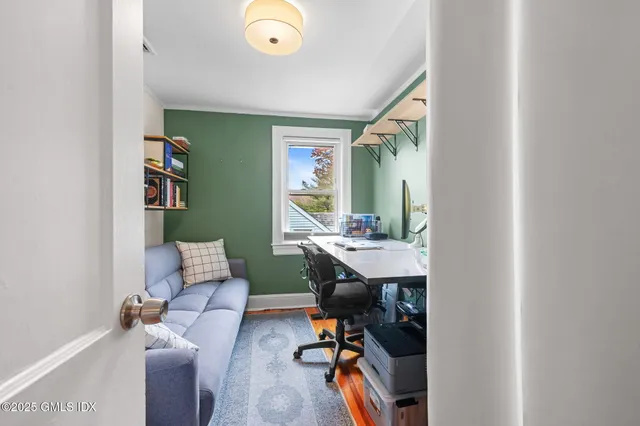 $699,500 | 34 Bradley Place, Stamford, CT 06905