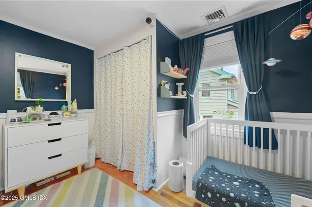 $699,500 | 34 Bradley Place, Stamford, CT 06905