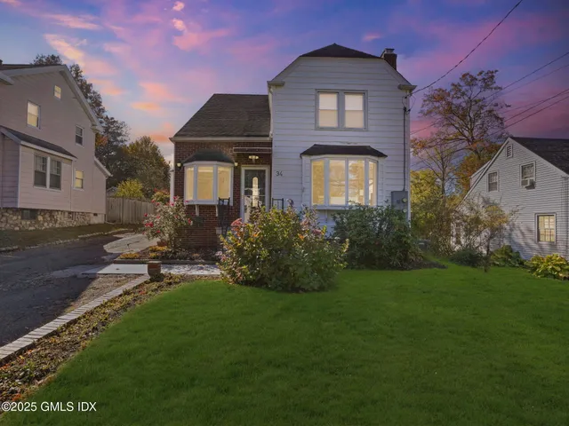 $699,500 | 34 Bradley Place, Stamford, CT 06905