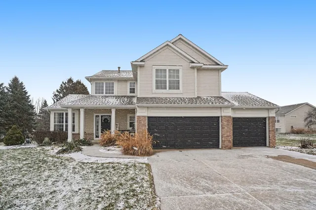 $459,900 | 1464 Hillridge Way, Zeeland, MI 49464