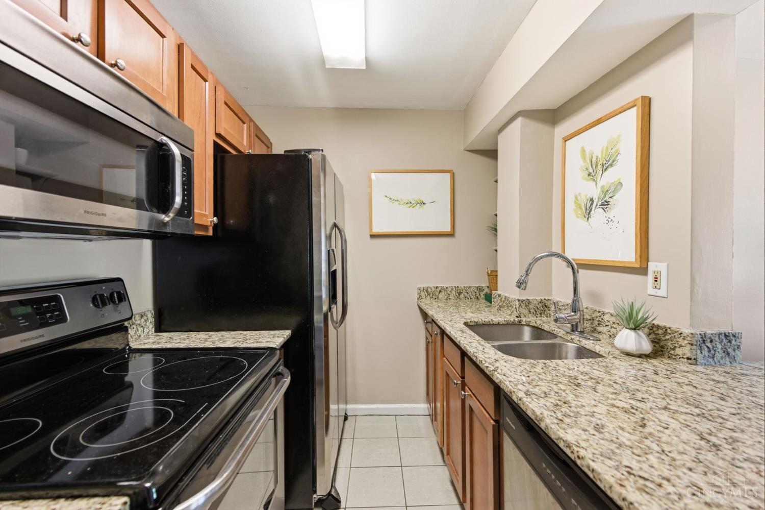 1815 William Howard Taft Road, Unit 502 Cincinnati, OH 45206 - Photo 10 of 28