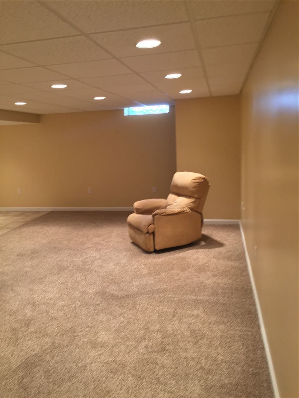 3320 Chicago Road Warren, MI 48092 - Photo 46 of 53 31325968-45.JPG