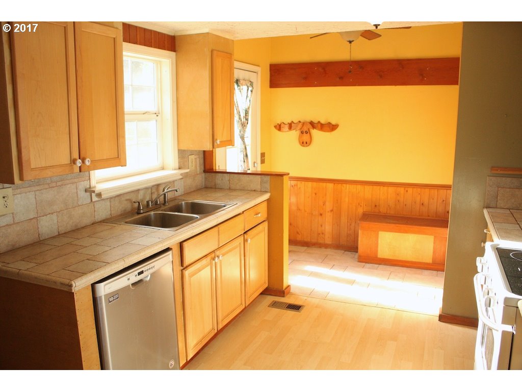 19279 Southwest Elwert Road Sherwood, OR 97140 - Photo 13 of 19 Gallery Image 13