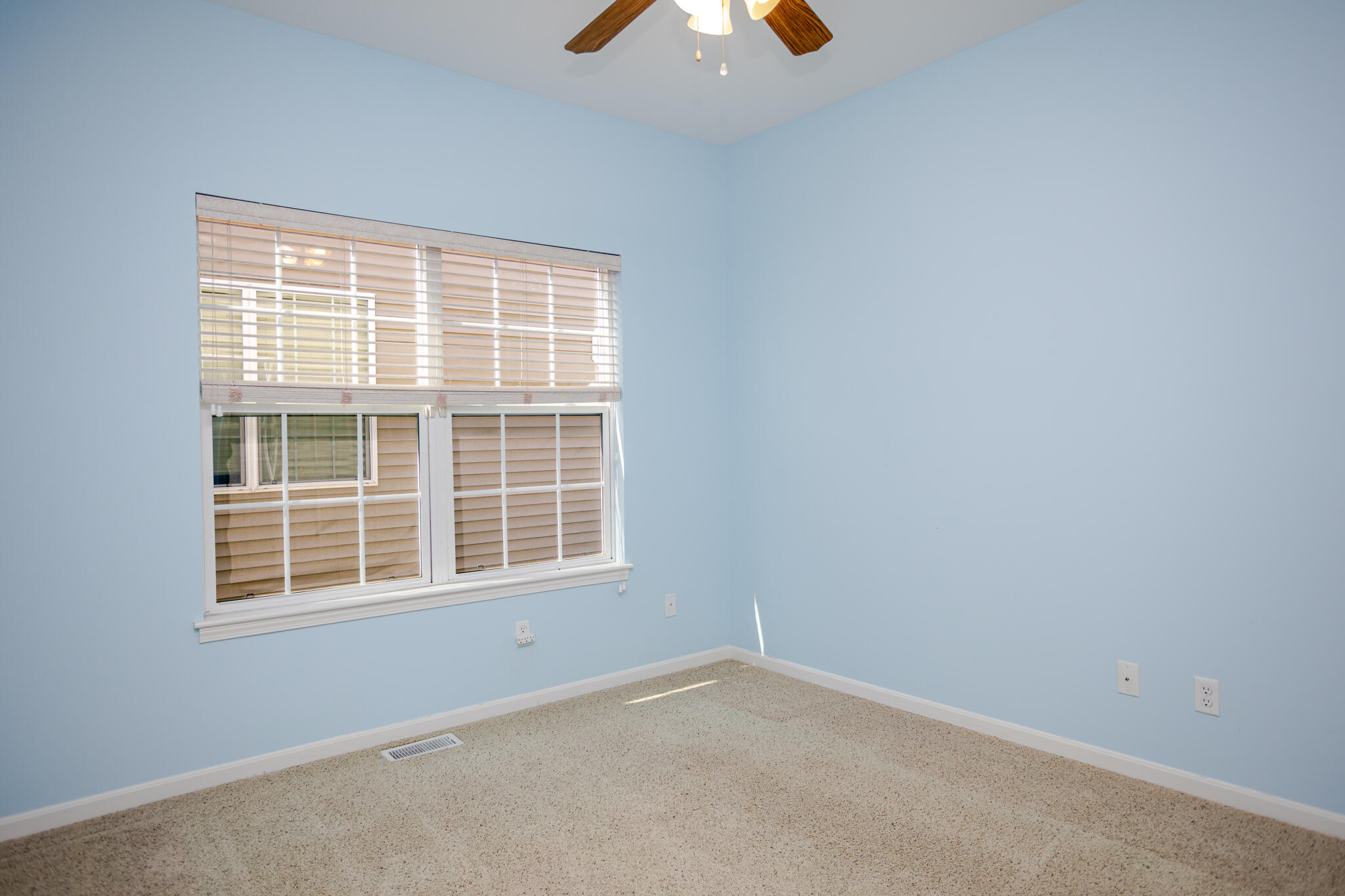 350 Cochran Drive Crown Point, IN 46307 - Photo 30 of 37 an empty room with a window