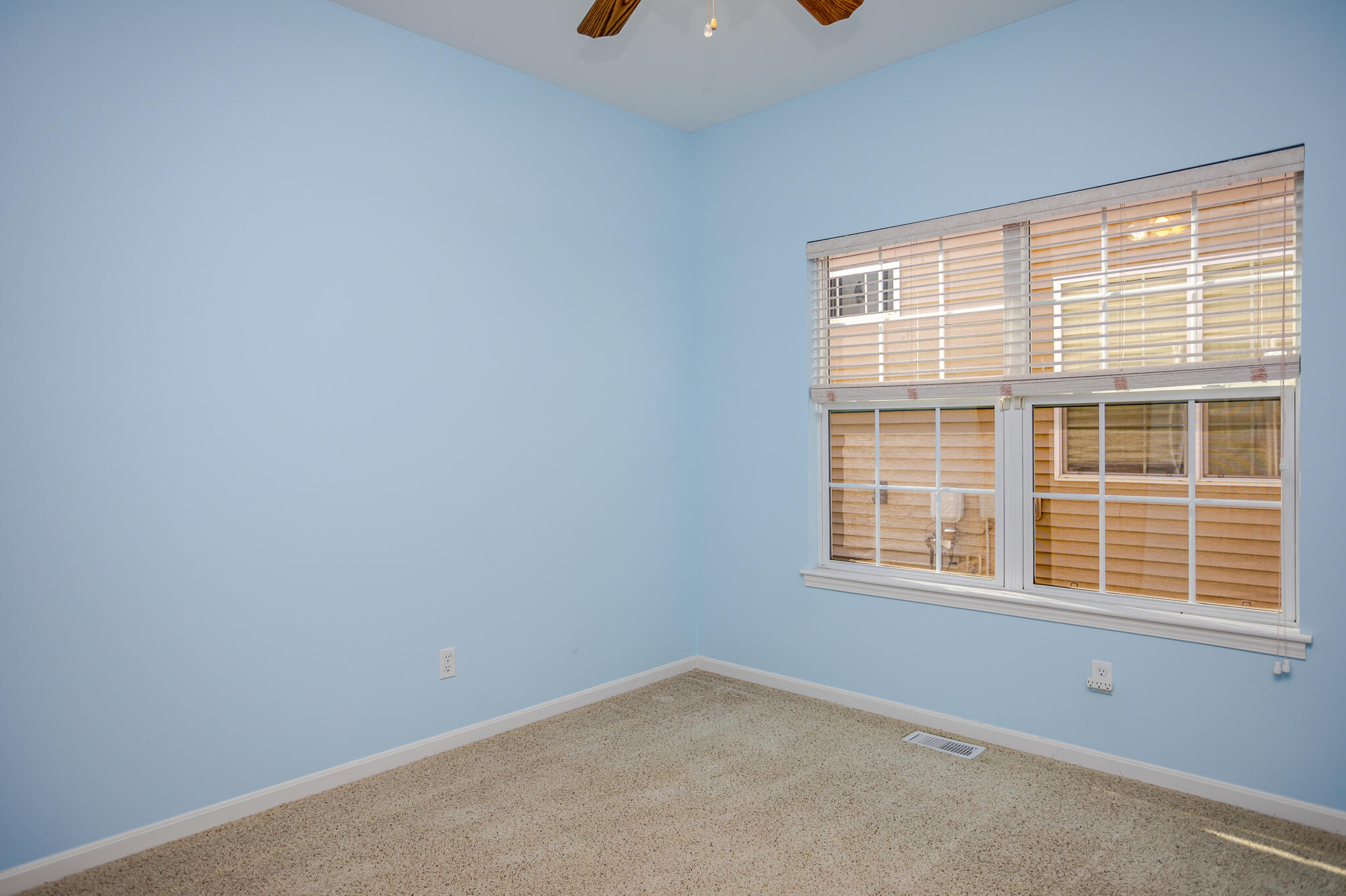 350 Cochran Drive Crown Point, IN 46307 - Photo 32 of 37 an empty room with a window