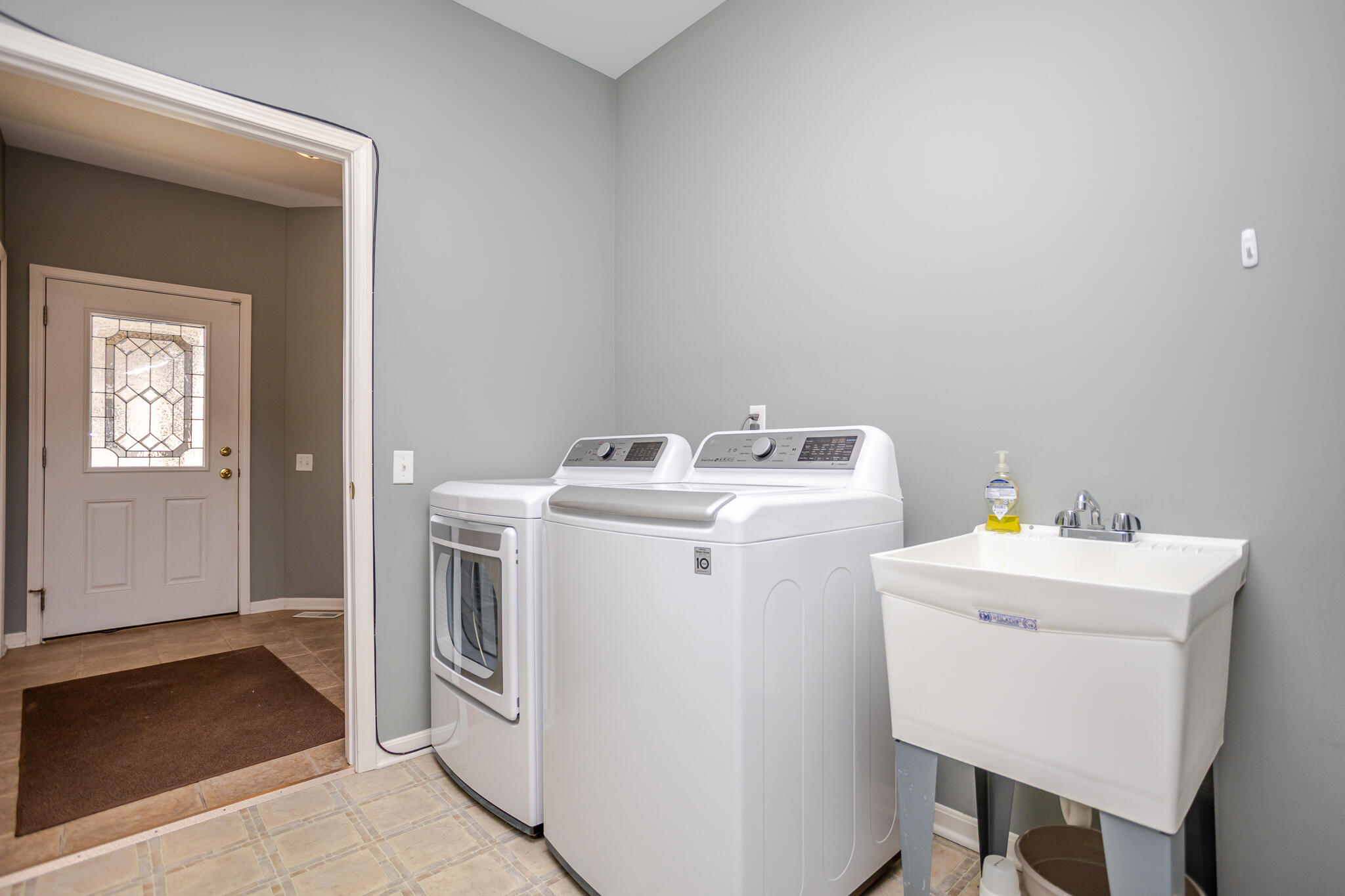 350 Cochran Drive Crown Point, IN 46307 - Photo 36 of 37 a utility room with dryer and washer