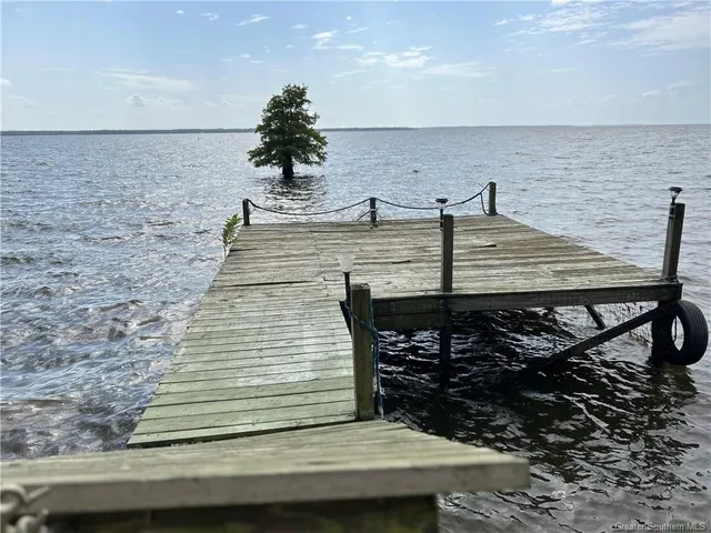 $319,000 | 259 Lucy Drive, Converse, LA 71419