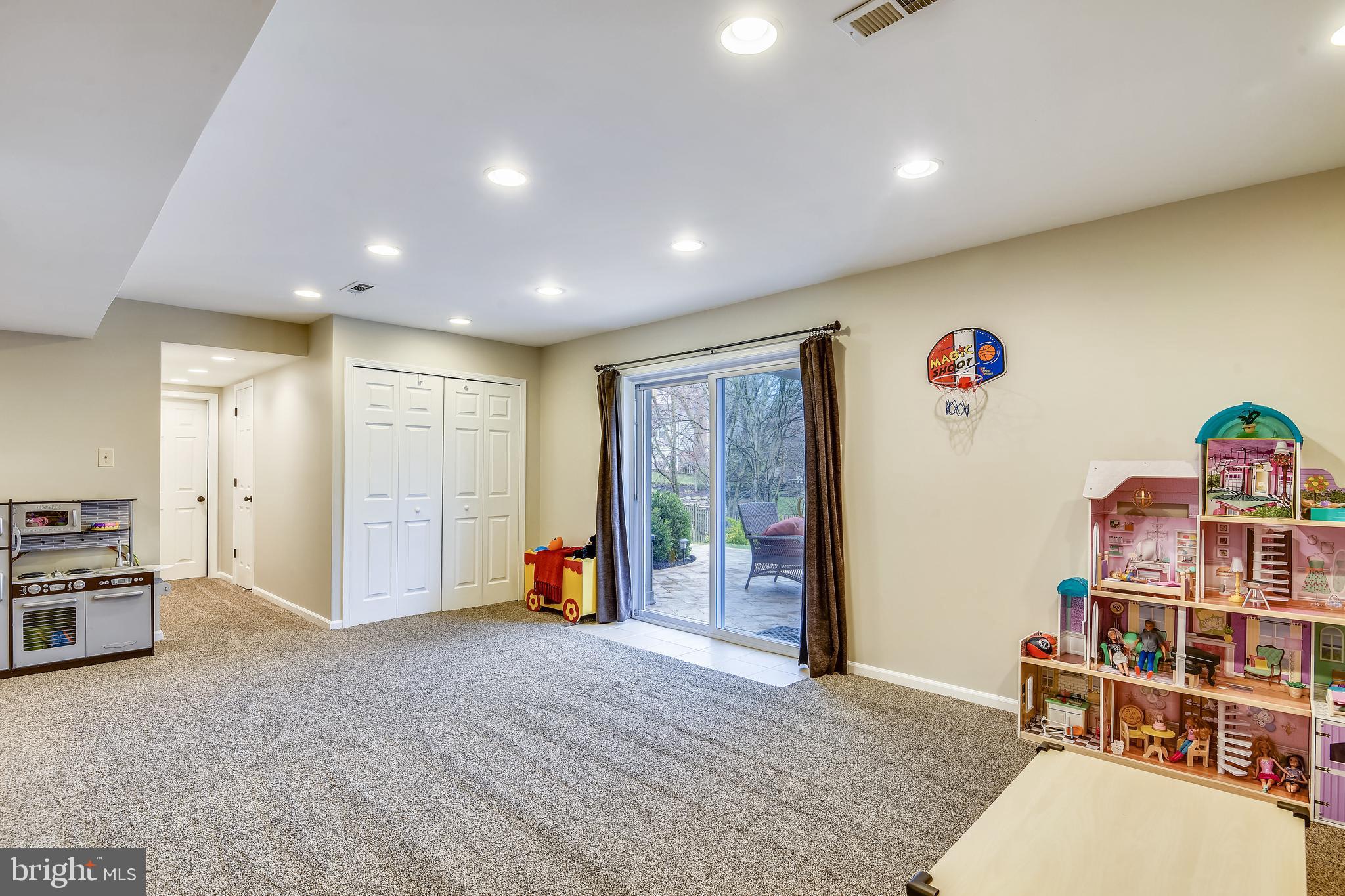 8200 Riverside Road Alexandria, VA 22308 - Photo 64 of 74 Gallery Image 64