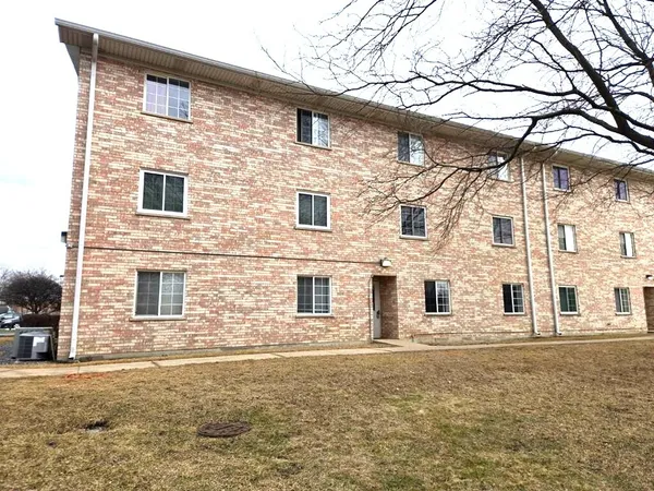 $225,000 | 16032 Crystal Creek Drive, Unit 2B, Orland Park, IL 60462