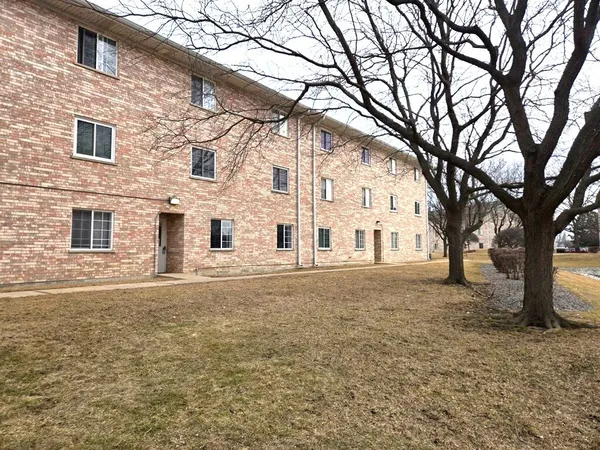 $225,000 | 16032 Crystal Creek Drive, Unit 2B, Orland Park, IL 60462