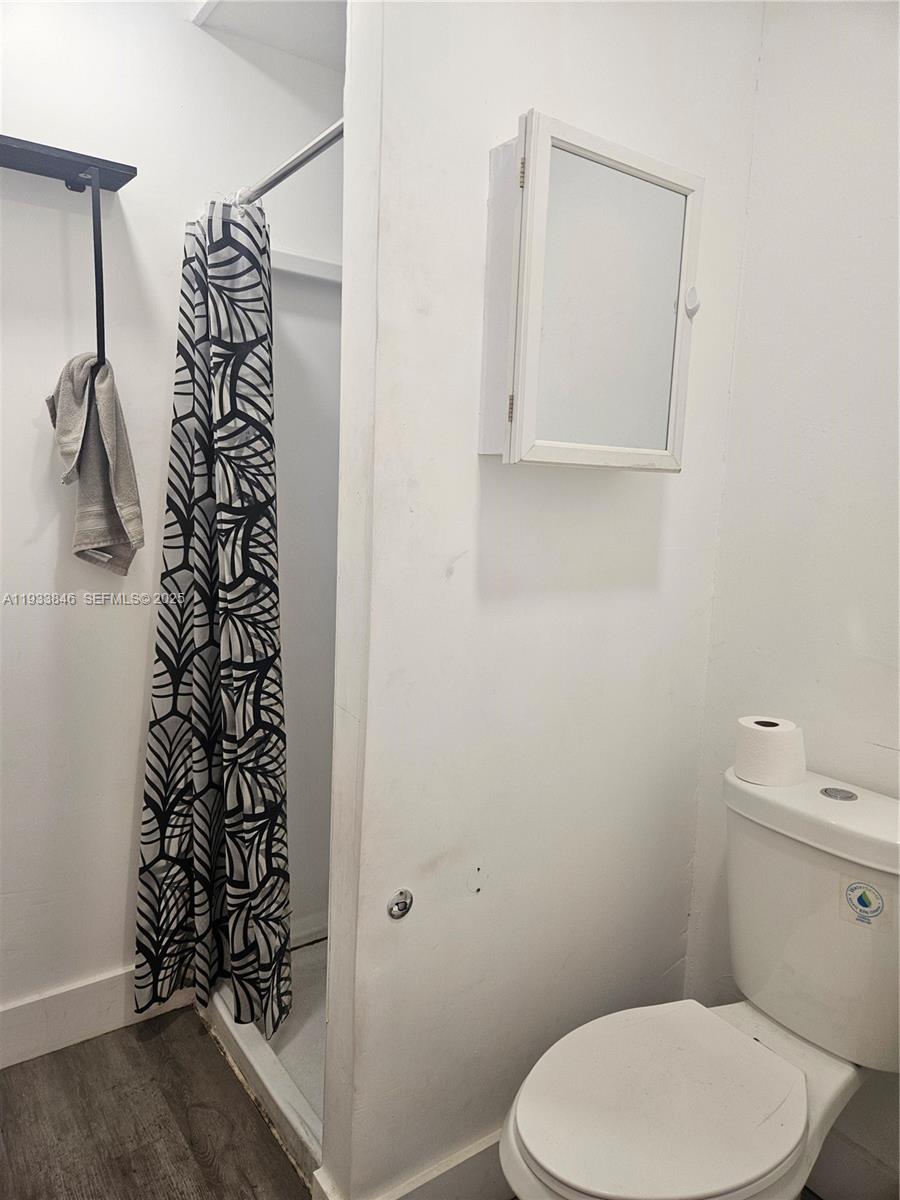 7817 Fairway Boulevard Miramar, FL 33023 - Photo 5 of 6