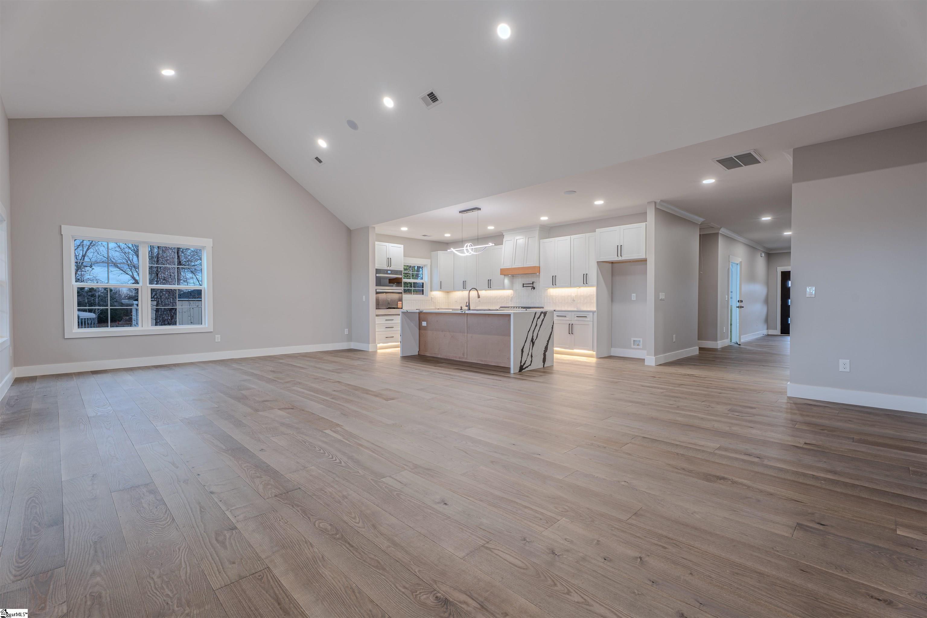 303 Jacquline Lane Greenville, SC 29607 - Photo 27 of 46
