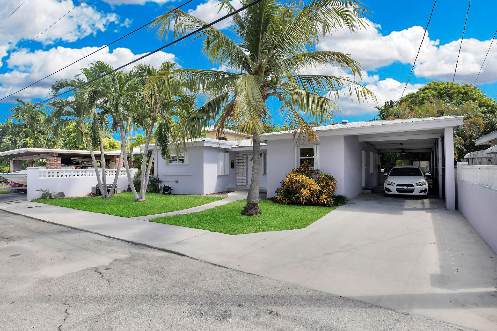 3722 Cindy Avenue Key West, FL 33040 - Photo 36 of 38 a view of outdoor space and yard
