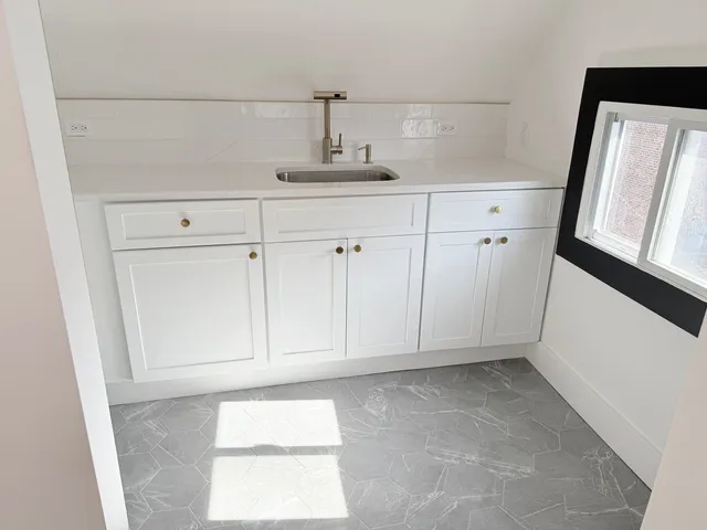 $1,295,000 | 530 45th Street, Union City, NJ 07087