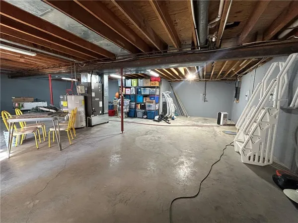 $495,000 | 21730 Taylor Road, Lacygne, KS 66040