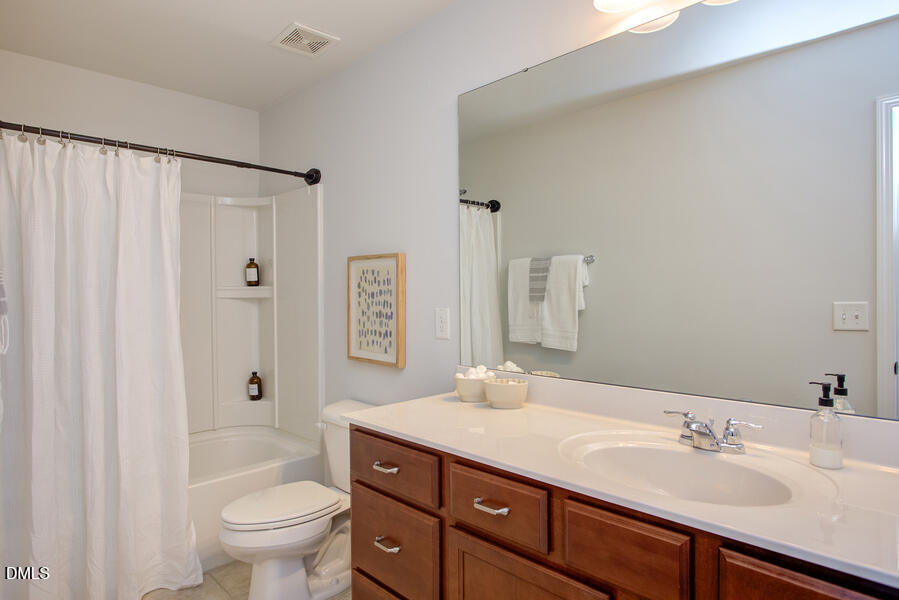 1136 Southpoint Trail Durham, NC 27713 - Photo 33 of 35 Bath2