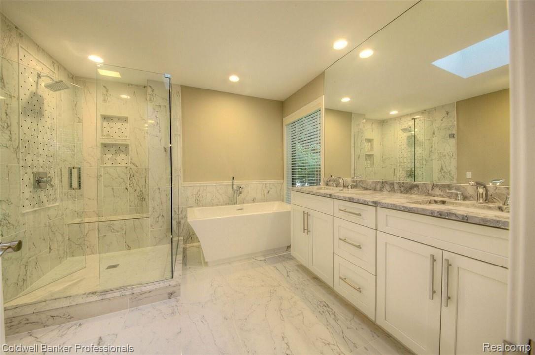4780 Rivers Edge Drive Troy, MI 48098 - Photo 32 of 53 4780 - Master Bathroom.jpeg