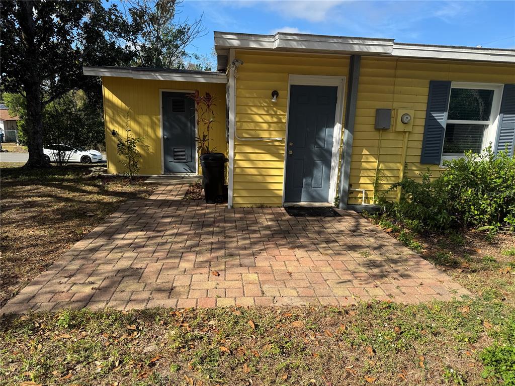 6315 Treehaven Drive Spring Hill, FL 34606 - Photo 5 of 21 a front view of a house with a yard