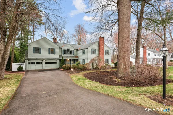$729,900 | 254 Carriage Drive, Glastonbury, CT 06033