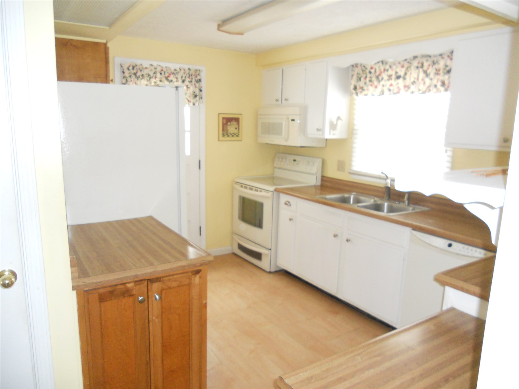 2934 Reed Road Fort Wayne, IN 46815 - Photo 5 of 21 Gallery Image 5