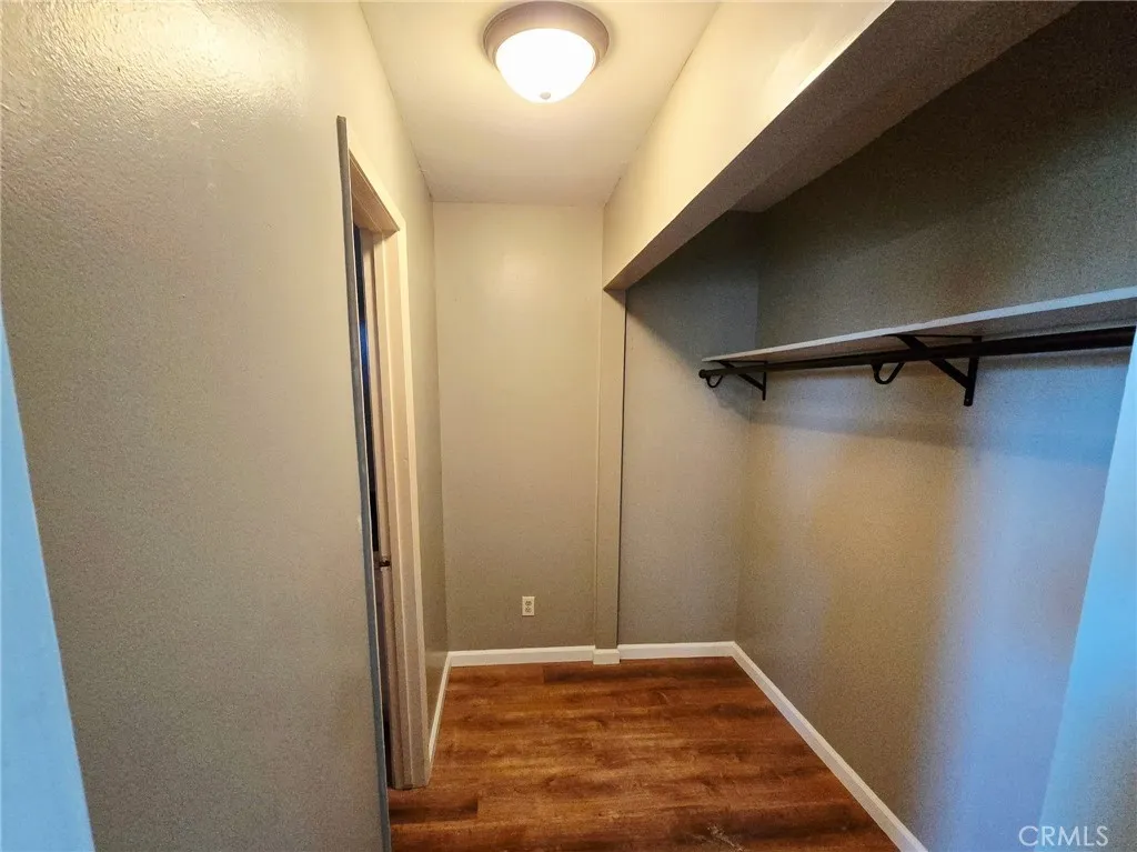 20221 Modoc Road Apple Valley, CA 92308 - Photo 12 of 23 a view of room