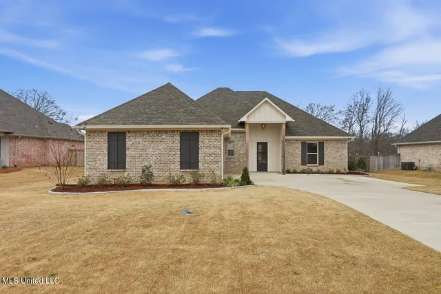 $379,900 | 180 Catherine Boulevard, Clinton, MS 39056