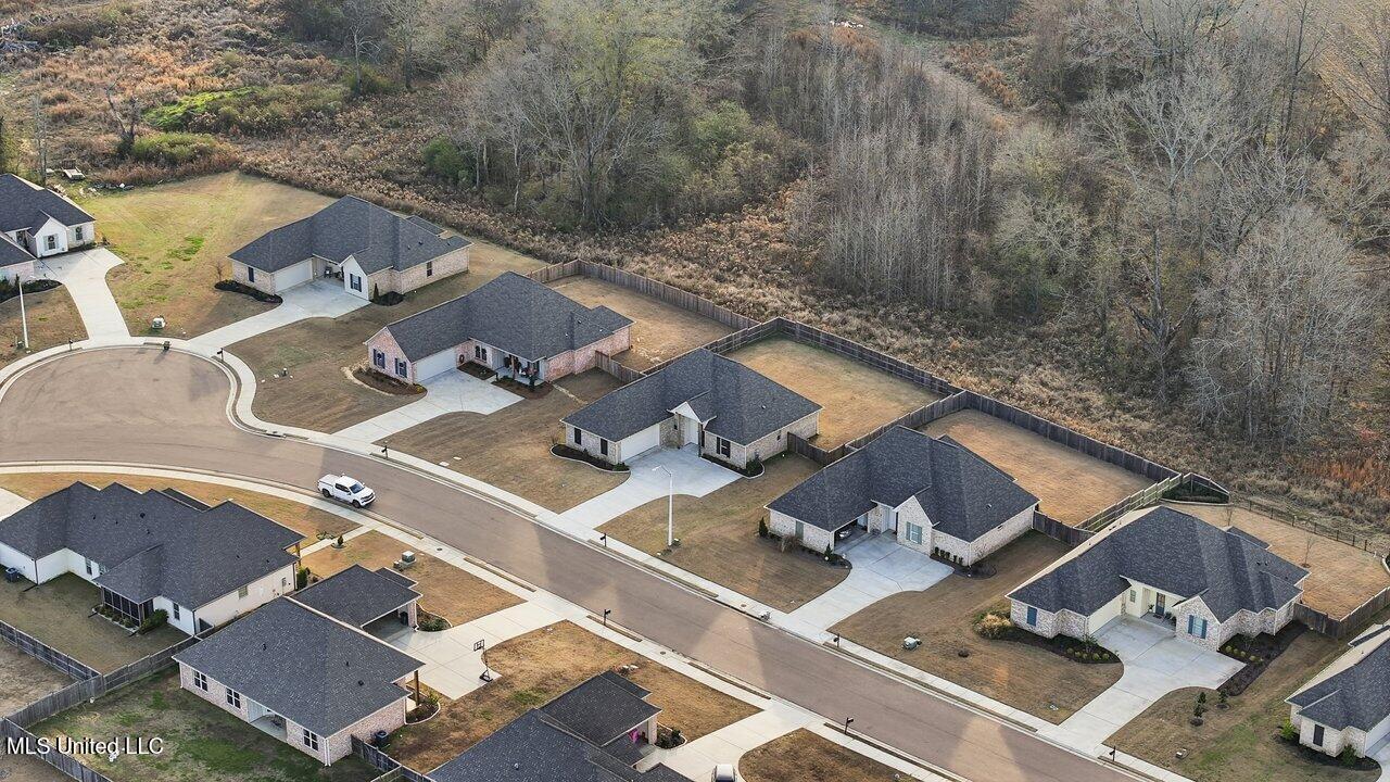 180 Catherine Boulevard Clinton, MS 39056 - Photo 41 of 68 180 Catherine Blvd Home Tours MS 35