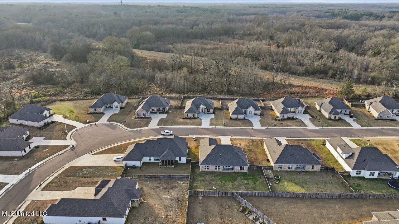 180 Catherine Boulevard Clinton, MS 39056 - Photo 44 of 68 180 Catherine Blvd Home Tours MS 38