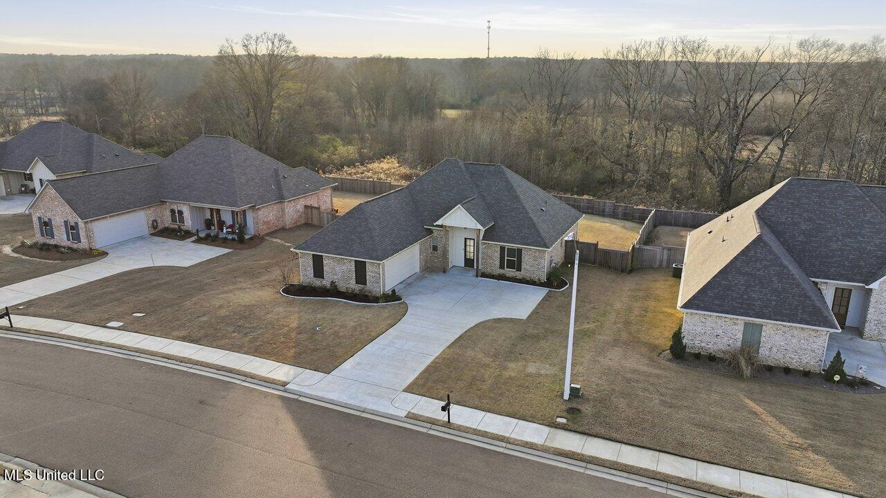 180 Catherine Boulevard Clinton, MS 39056 - Photo 49 of 68 180 Catherine Blvd Home Tours MS 43