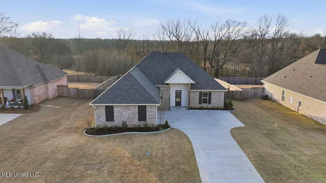 $374,900 | 180 Catherine Boulevard, Clinton, MS 39056