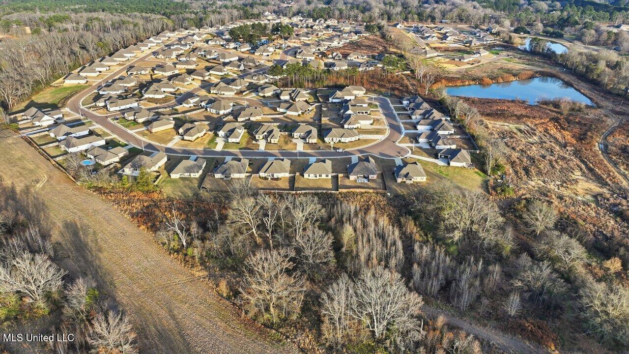180 Catherine Boulevard Clinton, MS 39056 - Photo 55 of 68 180 Catherine Blvd Home Tours MS 49