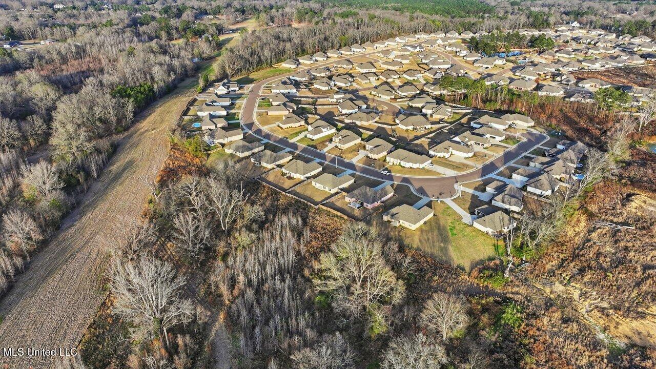 180 Catherine Boulevard Clinton, MS 39056 - Photo 57 of 68 180 Catherine Blvd Home Tours MS 51