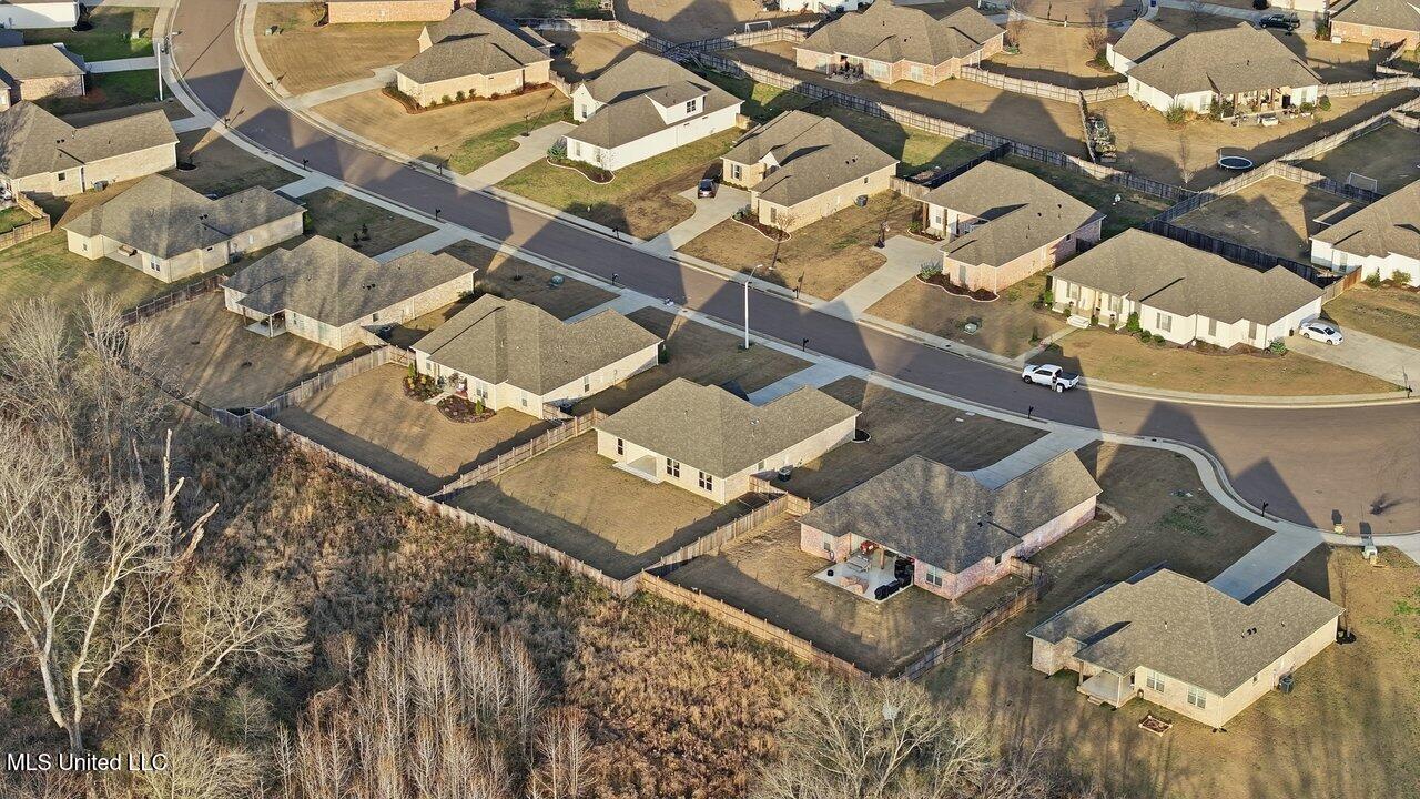 180 Catherine Boulevard Clinton, MS 39056 - Photo 58 of 68 180 Catherine Blvd Home Tours MS 52